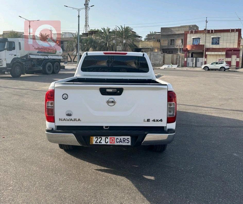 نيسان نافارا